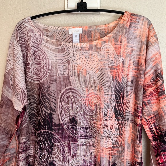 🆕 Chico’s mixed print Morgan top - Picture 2 of 7